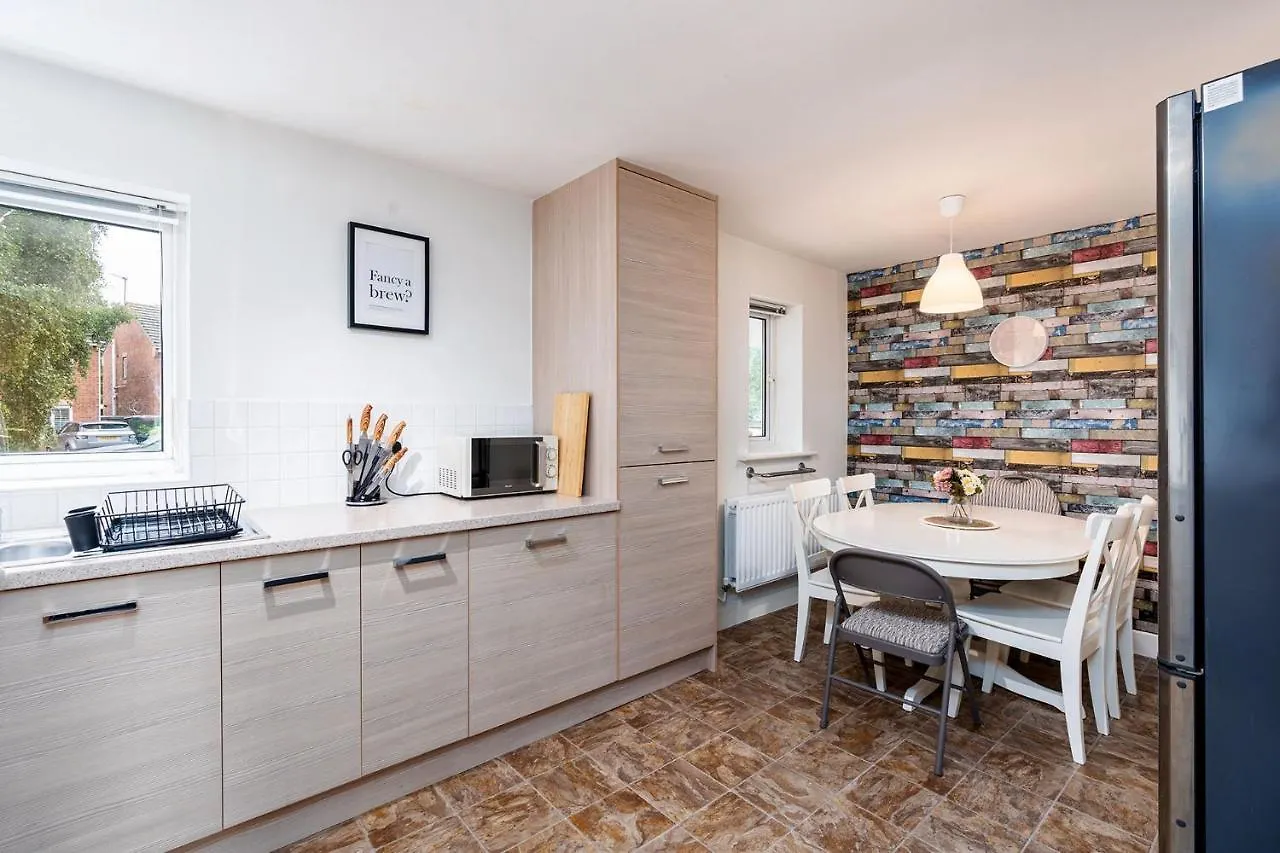 Doncaster Lakeside Reach Apartment 0*,